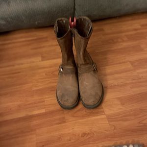 Size 8 Xhilartion,suede boots! Still in good shape.